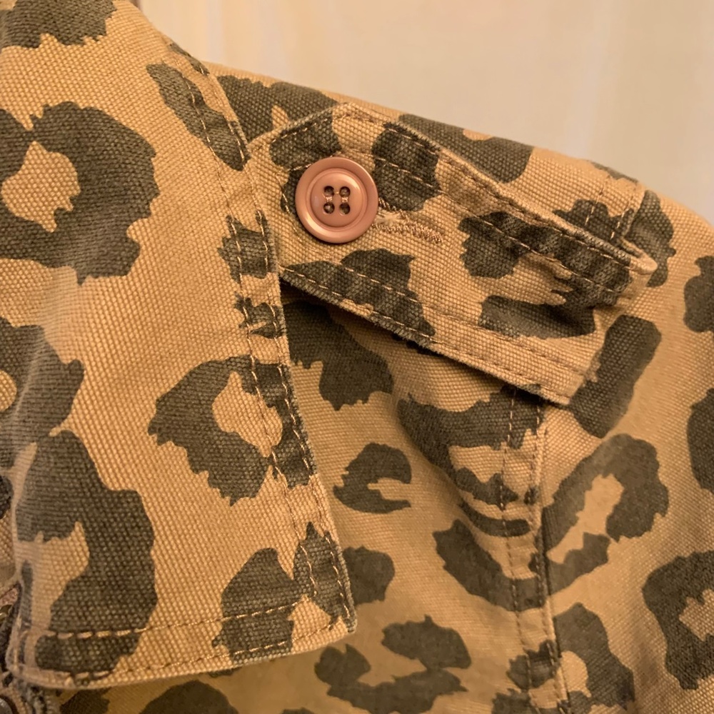 Forever 21 Canvas Leopard Print Utility Jacket Si… - image 8